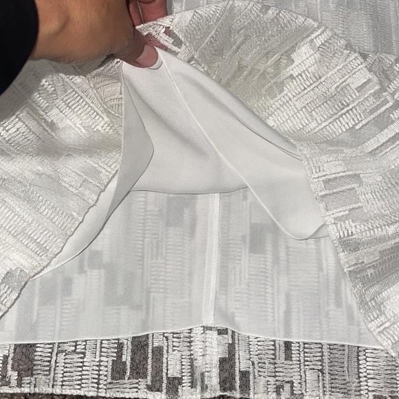 ST. EMILE WHITE SHEER OVERLAY DRESS Sz 10 Very versatile in excellent condition. - Picture 8 of 13